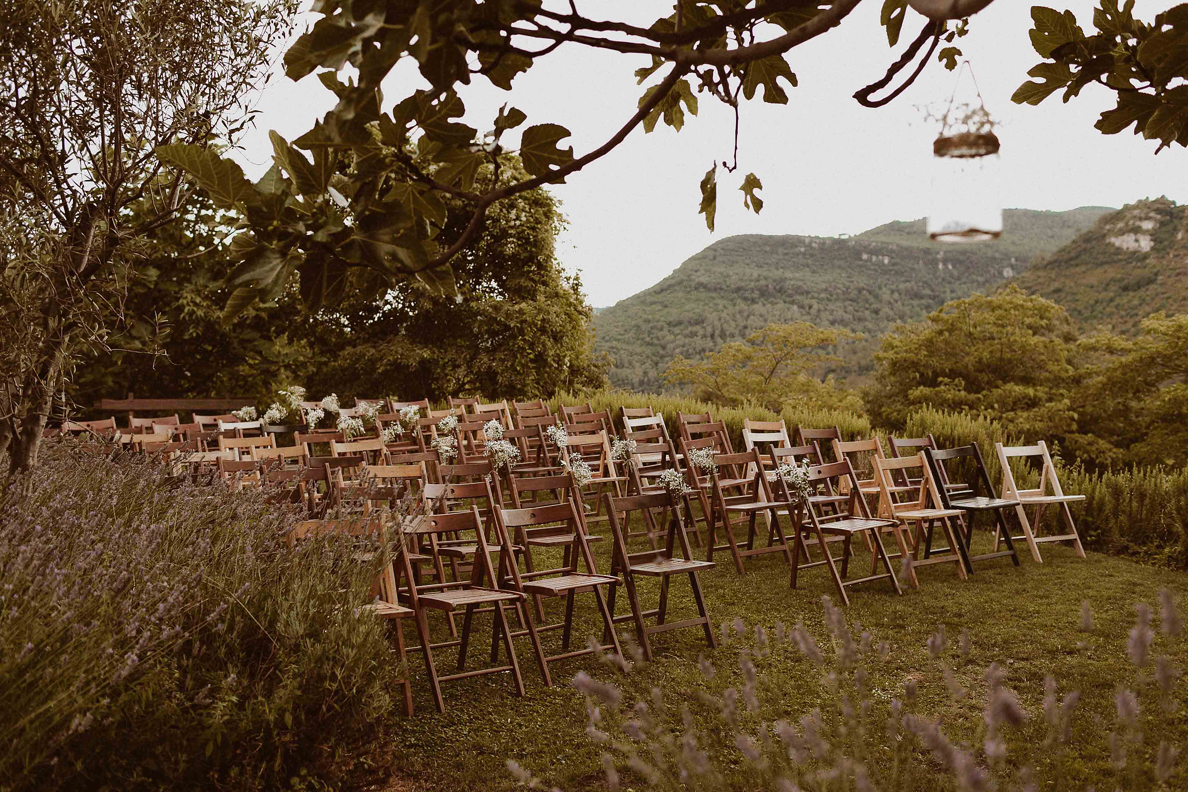 Boda rústica en la montaña. fotgrafo de bodas barcelona_010